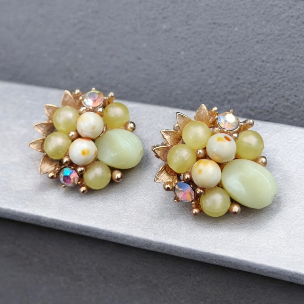 Vintage Arthur Pepper Yellow lucite and crystal summer earrings